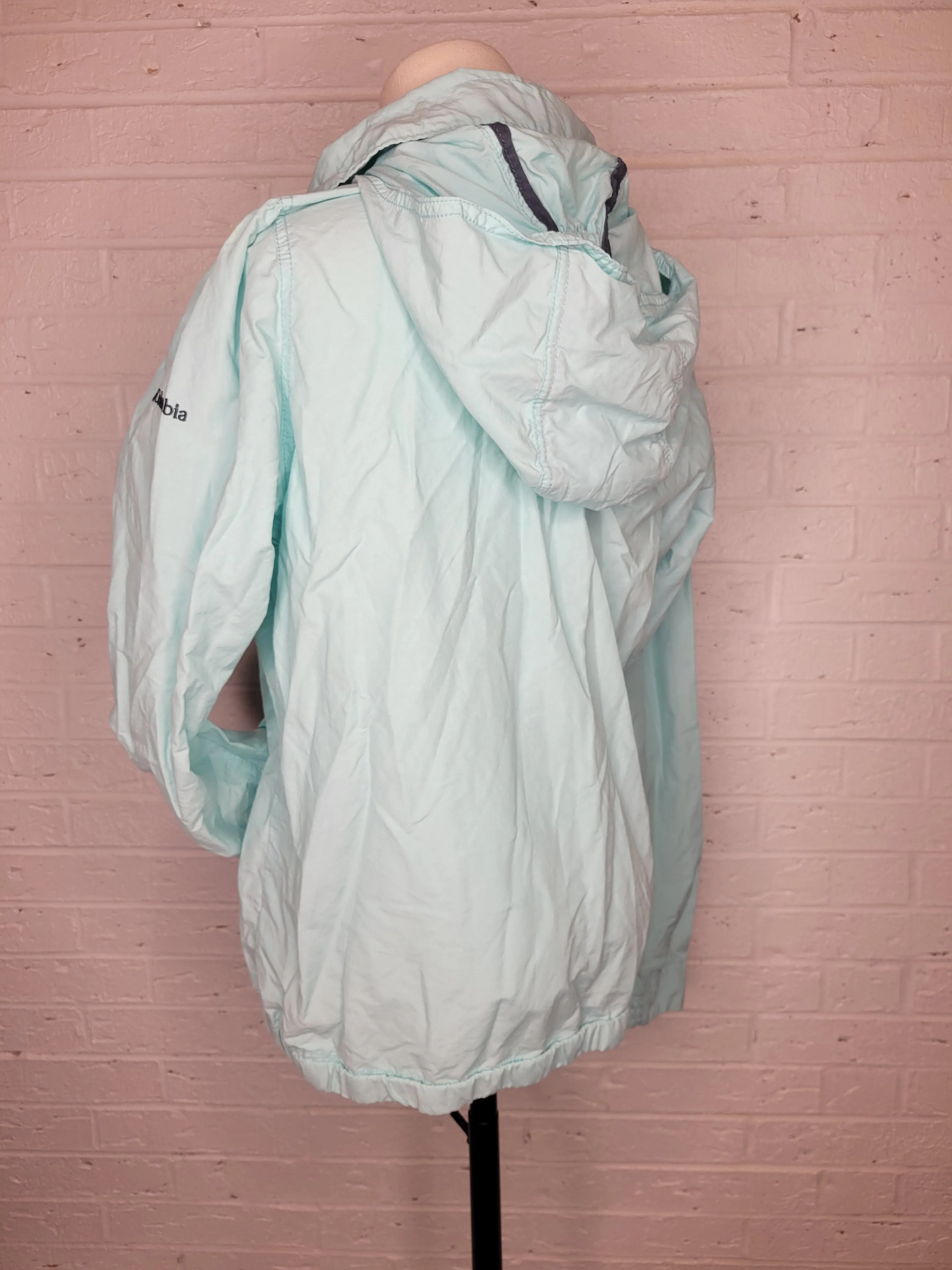 M - Columbia Windbreaker