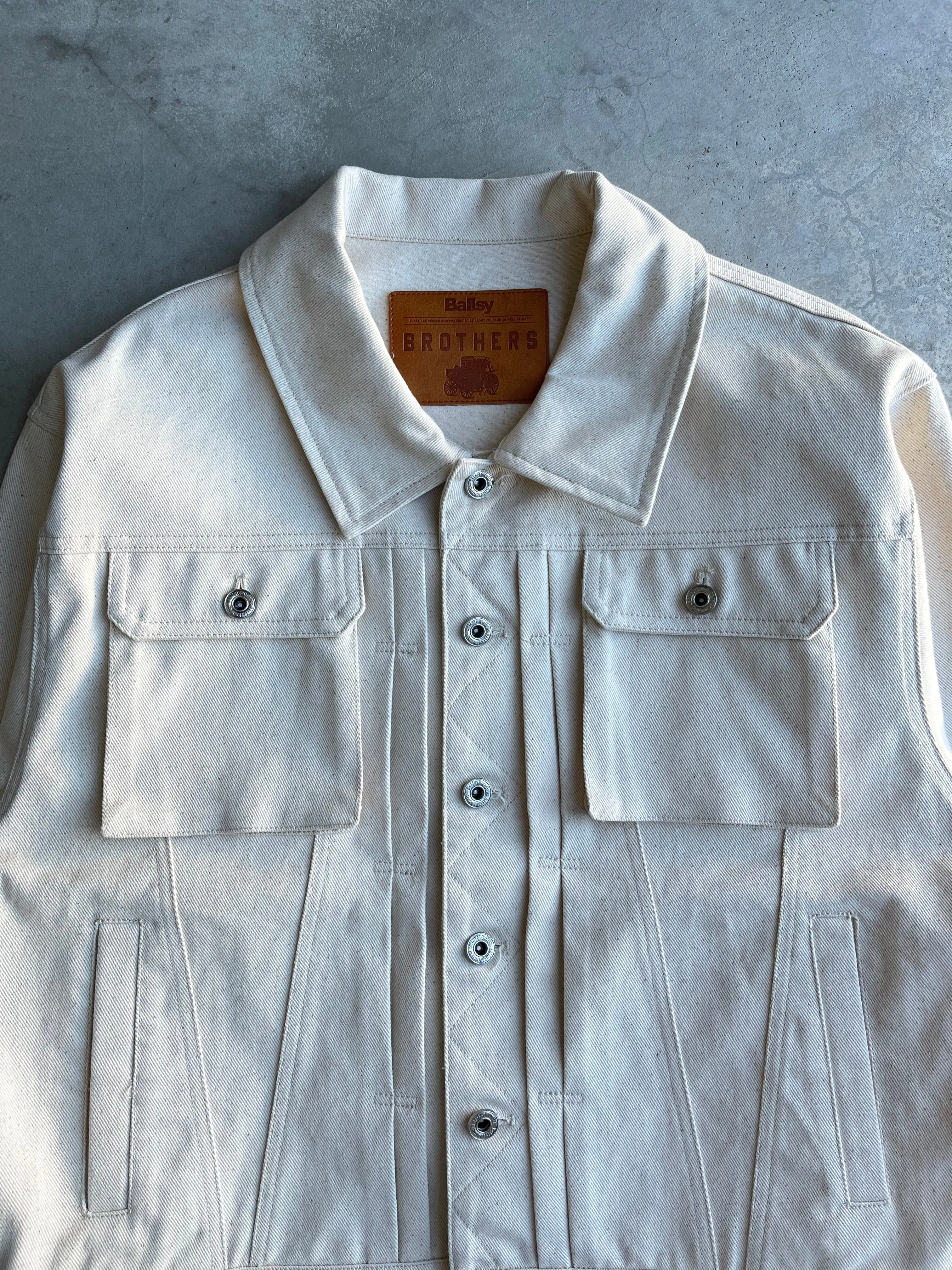 Rigid box short denim jacket