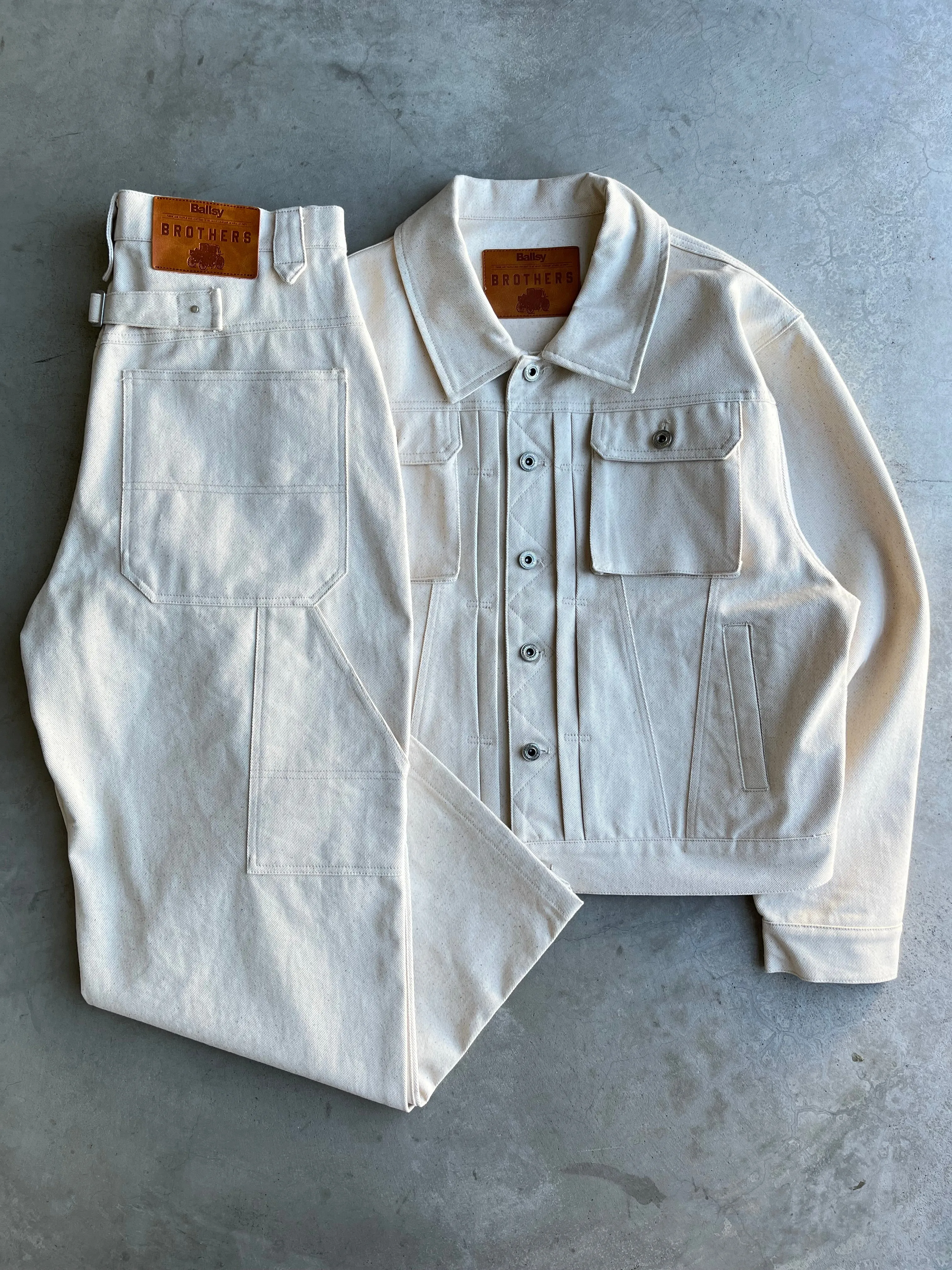 Rigid box short denim jacket