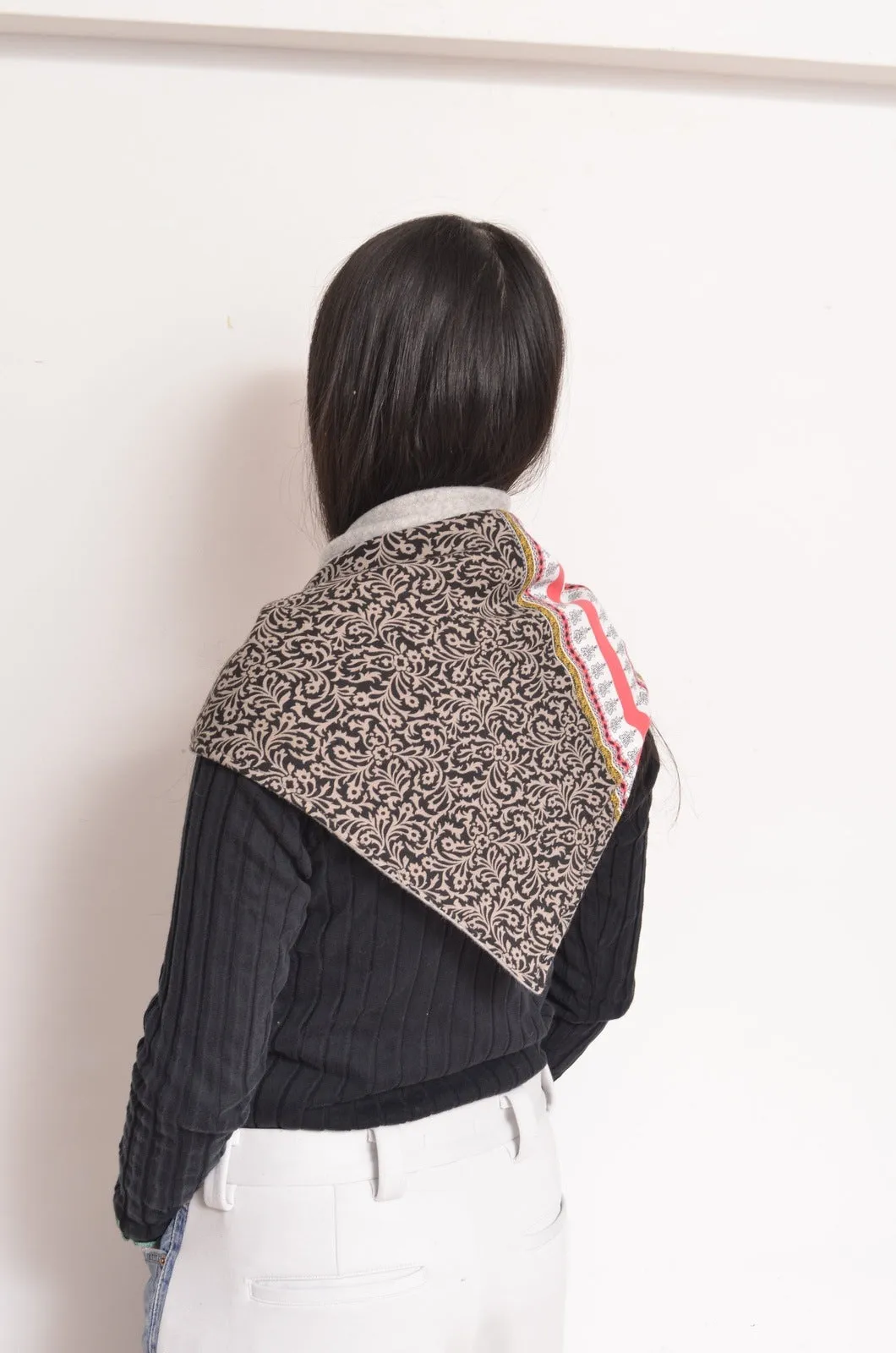 TRIANGLE SHAWL(WOOL)/GRAY-001