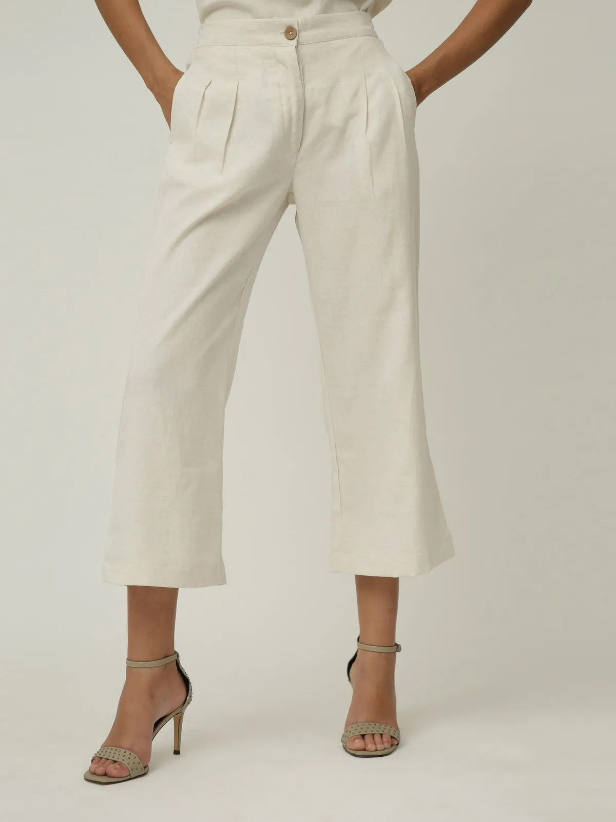 Women Tencel Solid Pleated front Trousers