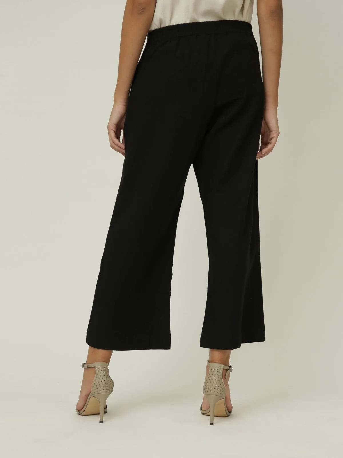 Women Tencel Solid Pleated front Trousers
