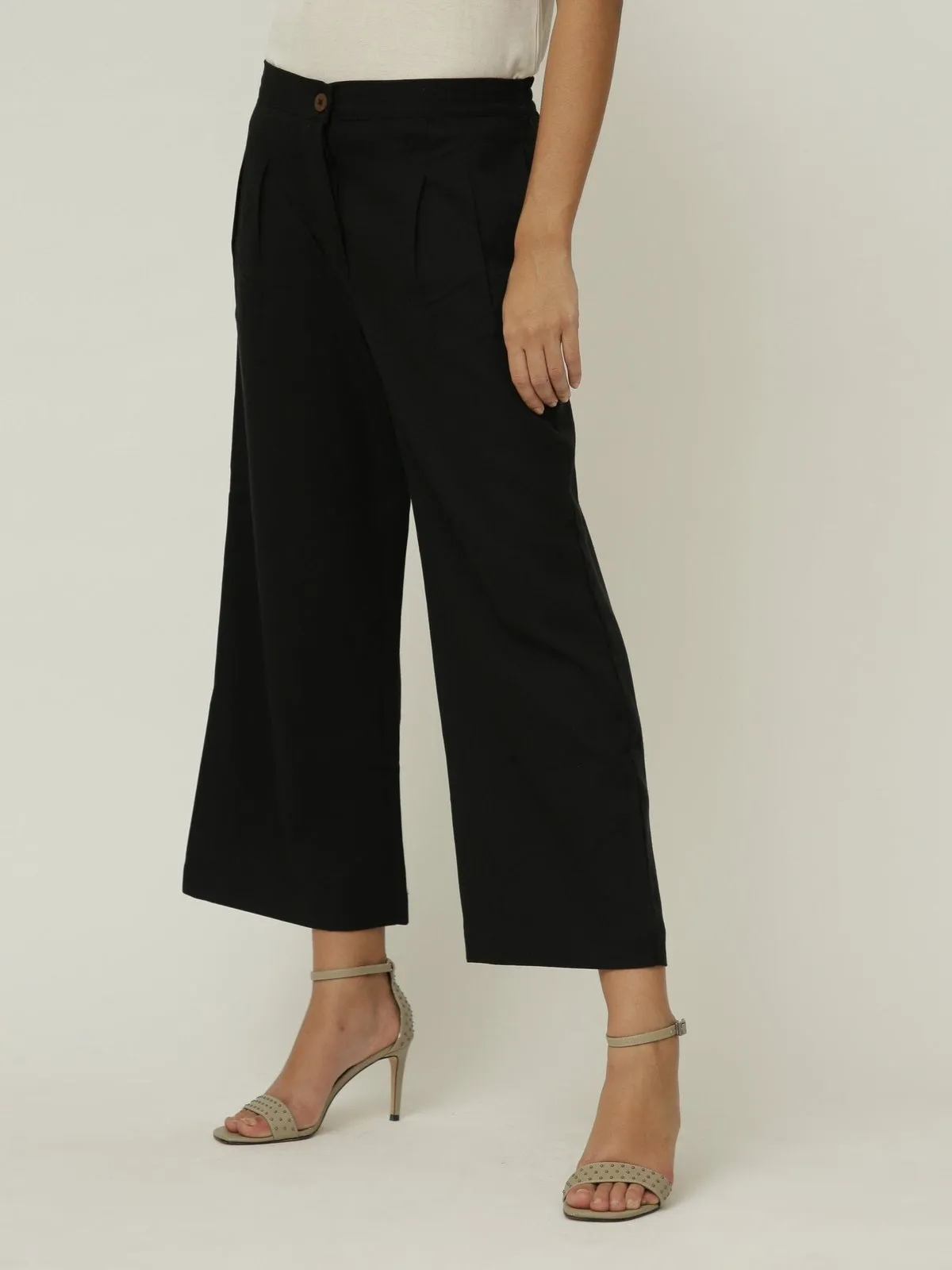 Women Tencel Solid Pleated front Trousers